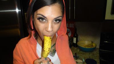 The destruction of bonnie rotten The destruction of bonnie rotten