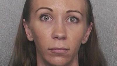 Tranny perverts rapidshare Shemale tugging video