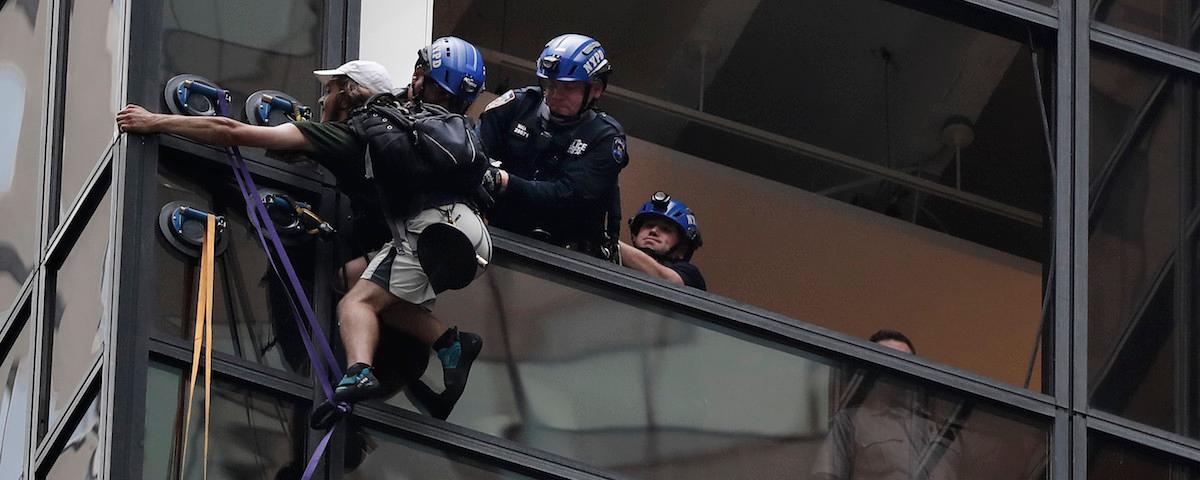 What We Know About Steve The Guy Who Climbed Trump Tower With Suction Cups Vice United States