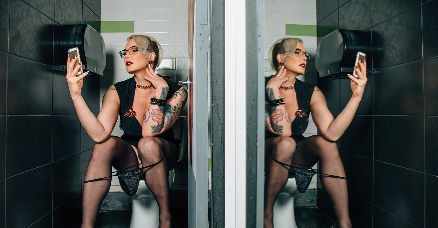 [https://vice-images.vice.com/images/articles/meta/2016/11/20/here-are-some-photos-of-transgender-people-in-public-washrooms-1479659005.jpg?crop/u003d0.9257142857142857xw:1xh