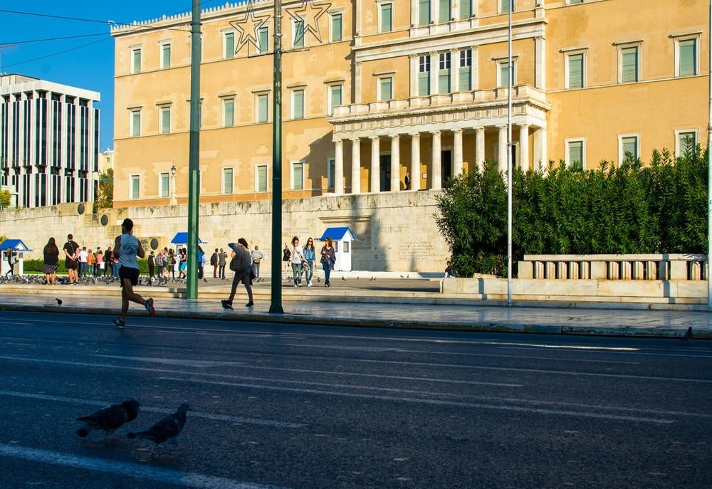 dekemvriana-athens-tote-kai-tora-body-image-1449090890-size_1000