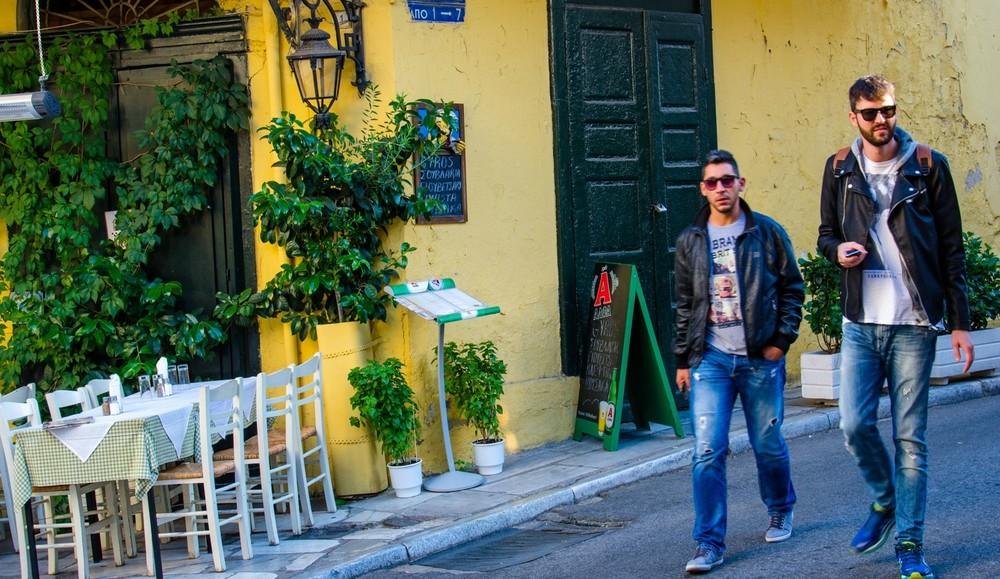 dekemvriana-athens-tote-kai-tora-body-image-1449091092-size_1000