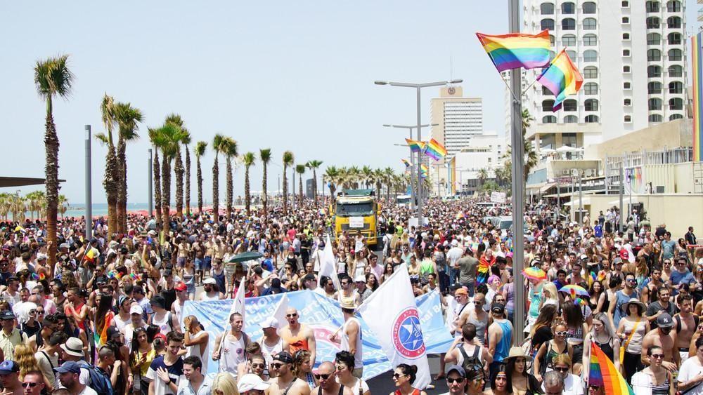 Photos of Tel Aviv Gay Pride Parade's Colorful Oasis VICE