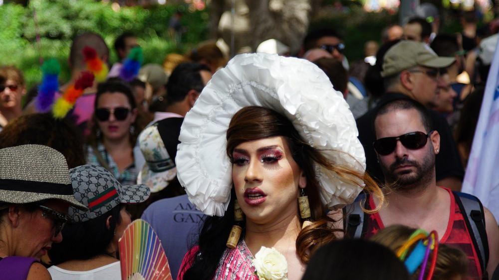 Photos of Tel Aviv Gay Pride Parade's Colorful Oasis - VICE