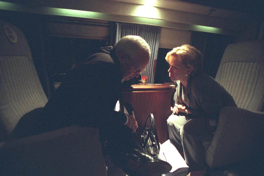 the-national-archive-just-released-photos-of-dick-cheney-during-911-265-819-1437773908-size_1000.jpg