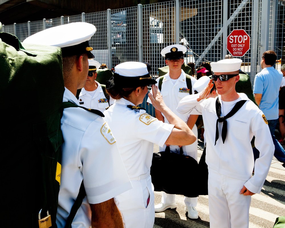 photographs-from-nycs-fleet-week-396-1464584420-size_1000.jpg