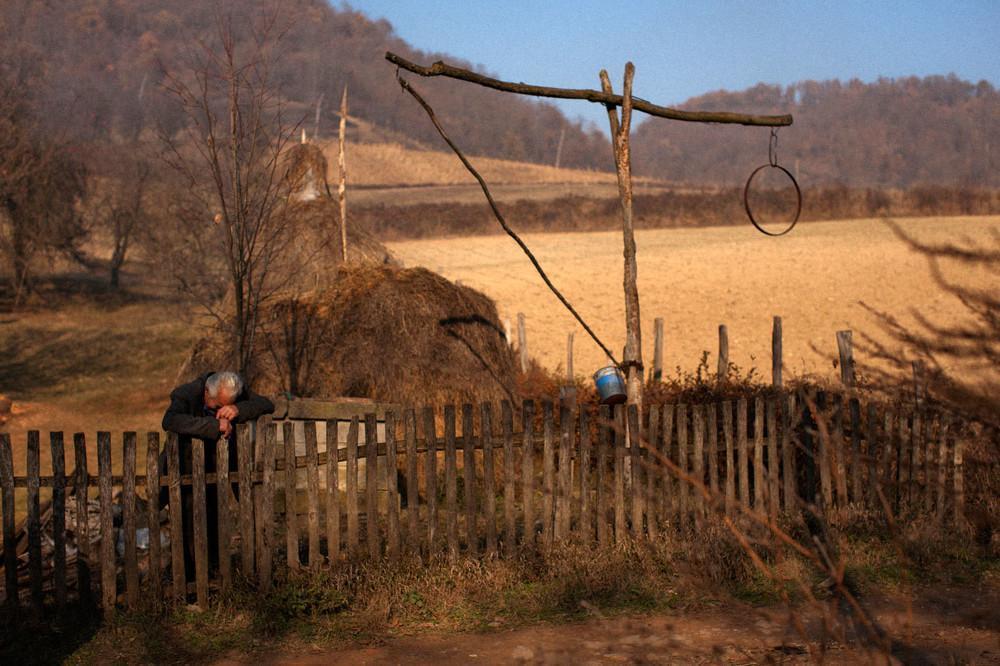 Παραγωγή Rakija στο χωριό του Trudelj, Σερβία. Νοέμβρης 2011.