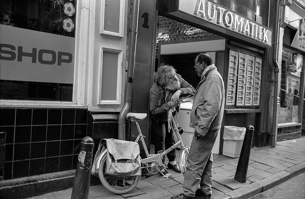 amsterdam-red-light-district-90s-876-537-1481297288